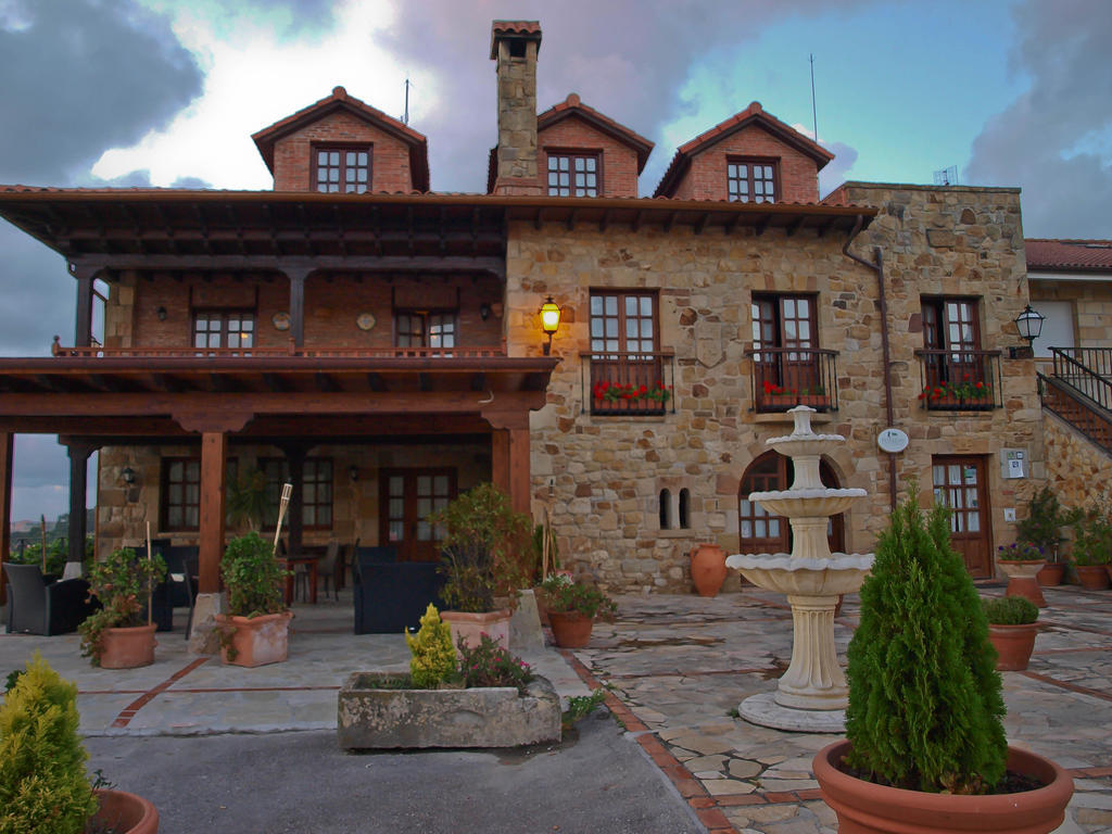 Habitaciones Y Estudios- Hotel "Posada De Cantabria El Solar" - Cenas Y Gintonic- Bar -Terraza Panoramica Galizano Exterior foto